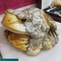 Скульптура "жаба"  - Интернет- магазин изделий из натурального камня "Камнерезы Урала", Екатеринбург, Пермь